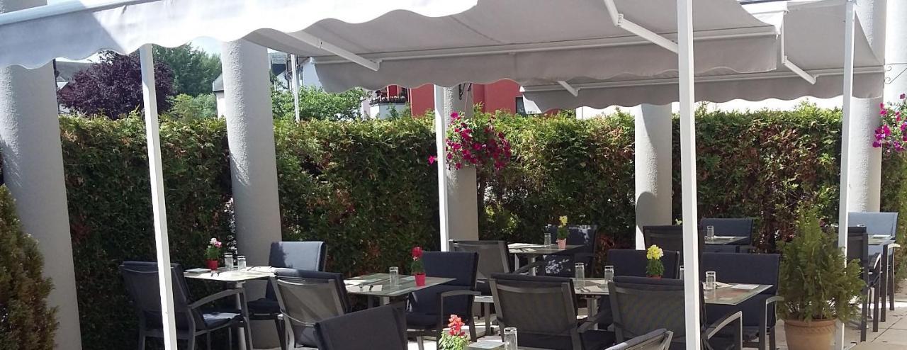 Cottage Logis Hotel - Restaurant Dudelange Bagian luar foto