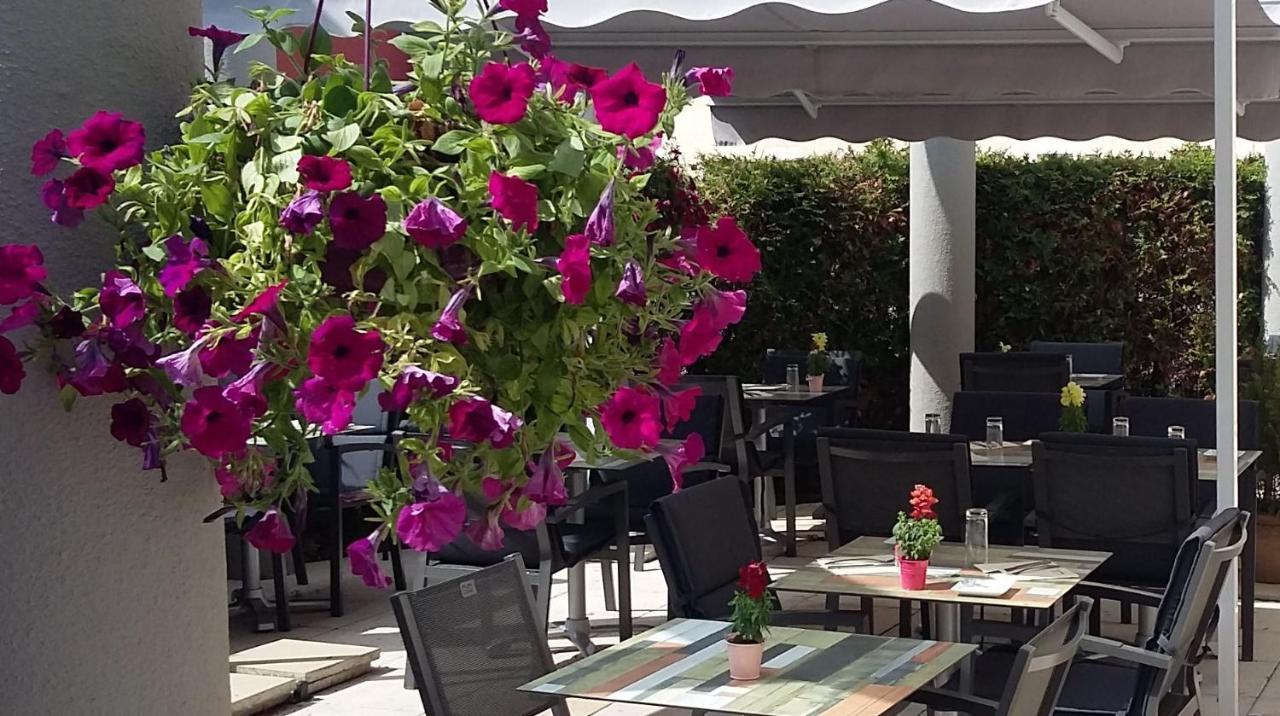 Cottage Logis Hotel - Restaurant Dudelange Bagian luar foto