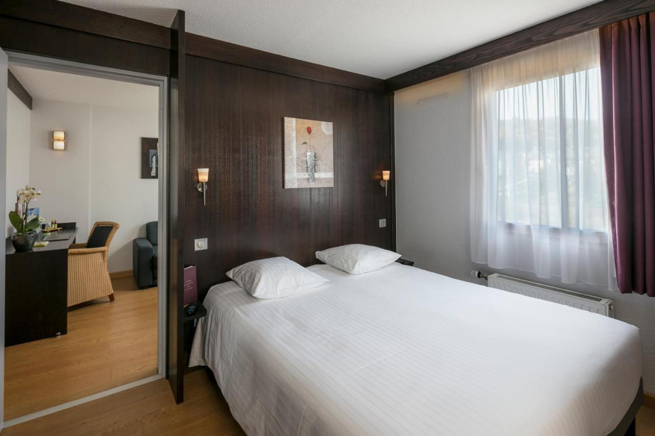 Cottage Logis Hotel - Restaurant Dudelange Bagian luar foto