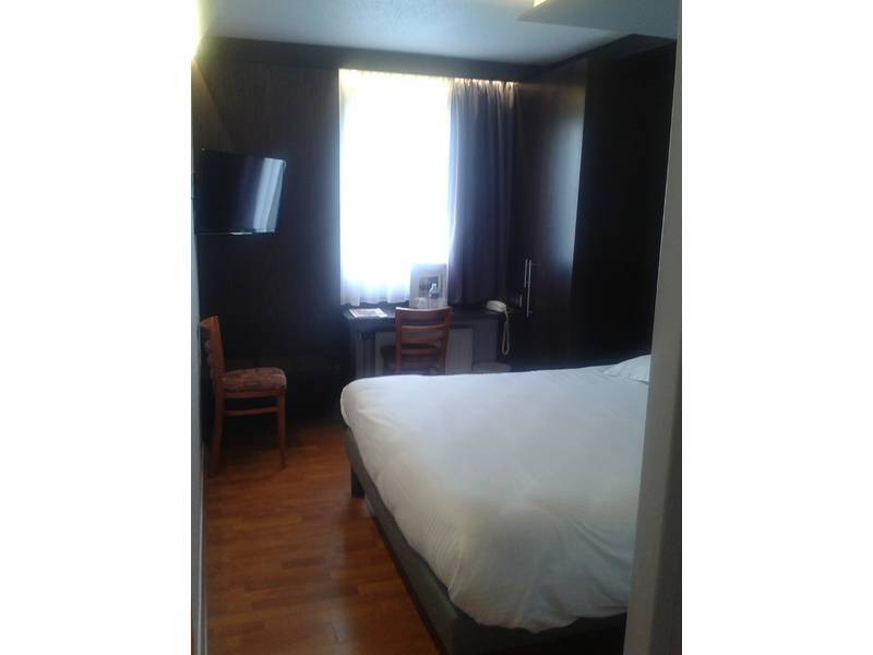 Cottage Logis Hotel - Restaurant Dudelange Bagian luar foto